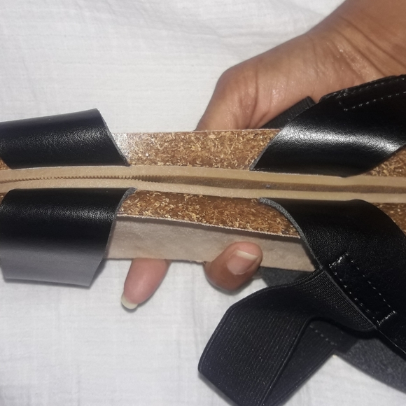 Universal Thread Shoes - Brand new universal thread flat sandals